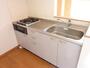 キッチン　コンパクトなキッチンで掃除もラクラク