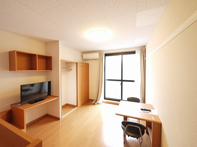 居室・リビング　ゆったりとした居間です