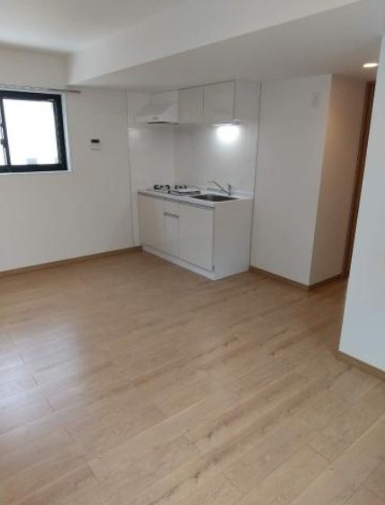 居室・リビング　☆明るい洋室☆