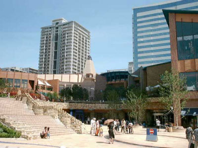 ショッピングセンター　晴海トリトン（ショッピングセンター）まで894m