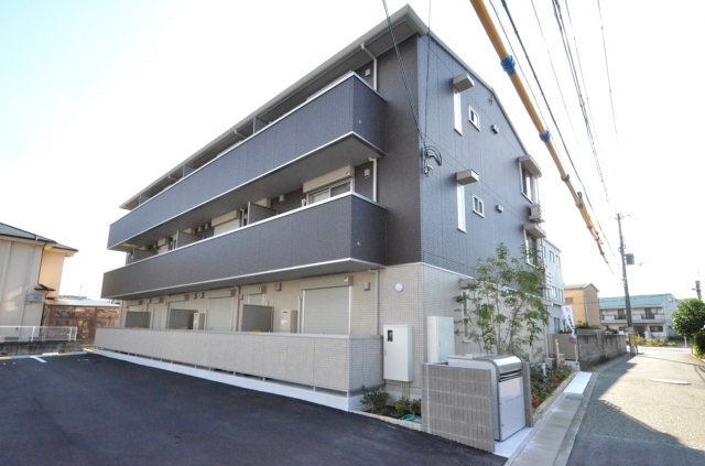 建物外観　安心のオートロック付き♪