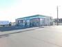 コンビニ　ファミリーマート 吉田川尻店（コンビニ）まで810m