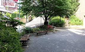 公園　東麻布児童遊園（公園）まで43m