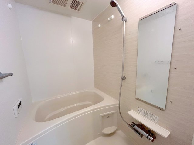 バス・シャワールーム　★追焚・浴室乾燥機付きバス★