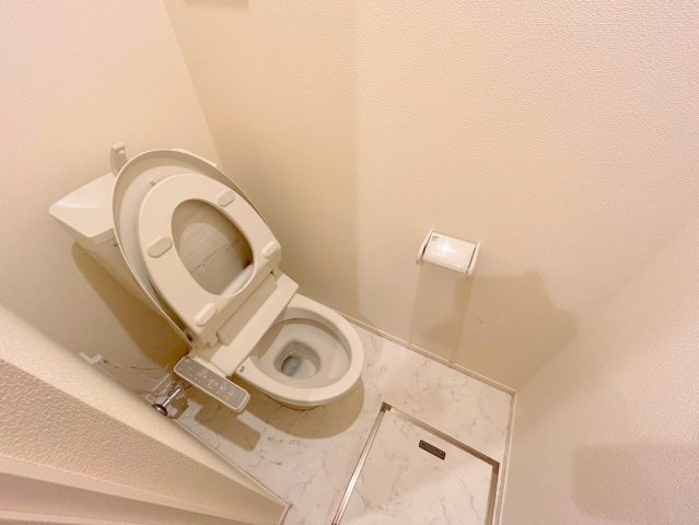 トイレ　★温水洗浄便座付きトイレ★