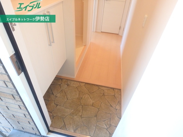 玄関　同型参考写真