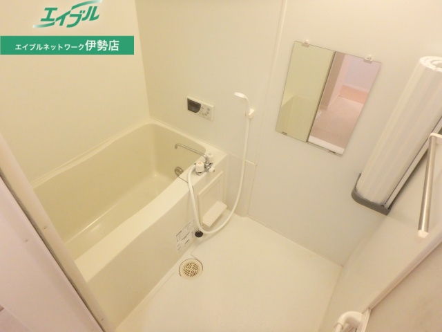 バス・シャワールーム　同型参考写真