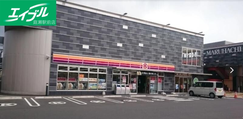 コンビニ　ファミリーマートマルハチ大安寺店（コンビニ）まで980m