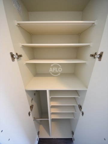 収納　クリスタルブライト本町東　シューズボックス