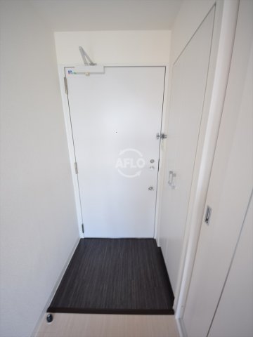 玄関　クリスタルブライト本町東　玄関