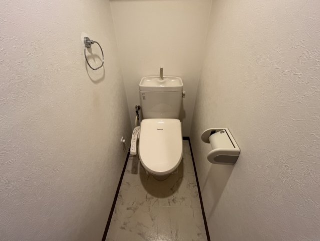 トイレ　セントラルコート千代田