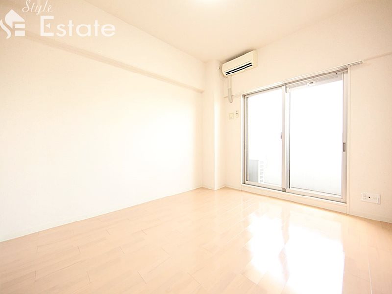 居室・リビング　内装