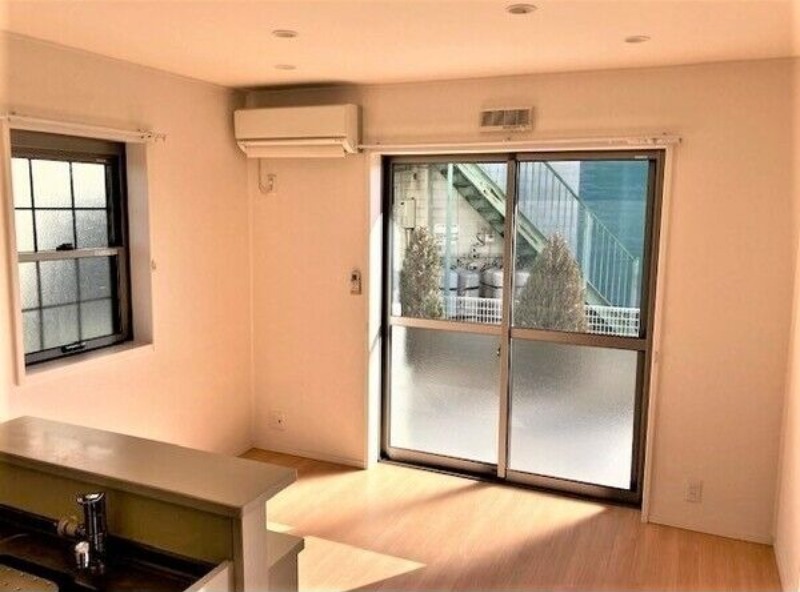 居室・リビング　図面と現状に相違がある場合には現状を優先