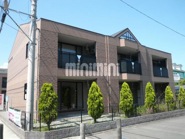 建物外観　住環境良好