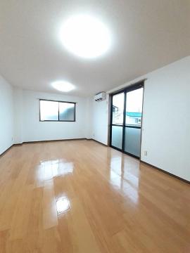 眺望　エアコン　照明完備