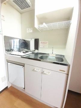 キッチン　ガスコンロ　冷蔵庫付