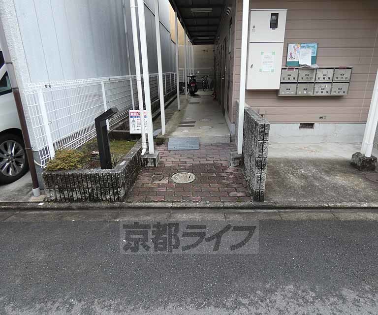 その他共有部分　建物入り口です。