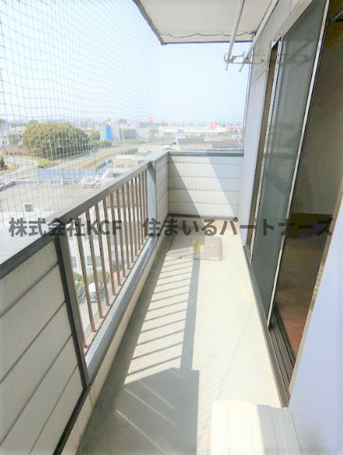 バルコニー　バルコニーがあります