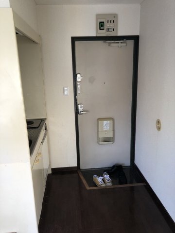 玄関　巣鴨ロイコーポ　豊島区巣鴨