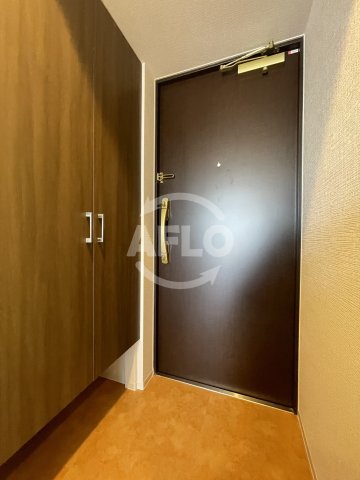 玄関　Luxe玉造南　玄関