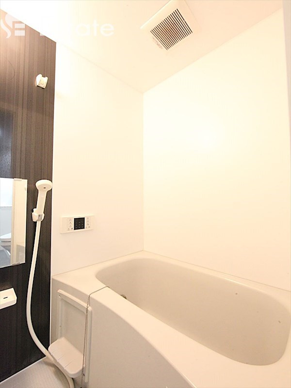 バス・シャワールーム　バスルーム