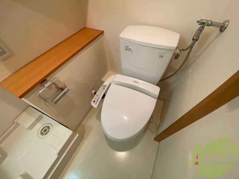 トイレ　こちらはトイレです。清潔感があり、安心して使用できます。