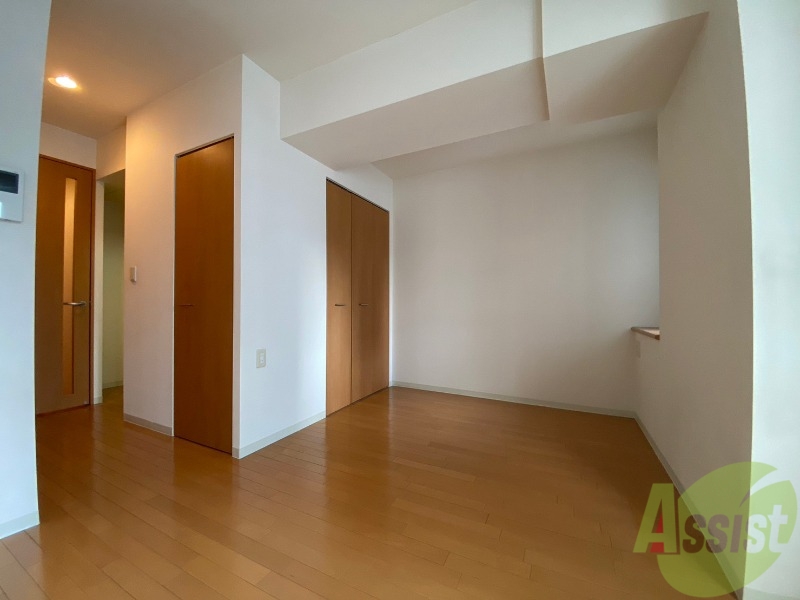 居室・リビング　明るいお部屋は気持ちよく過ごせそうですね。