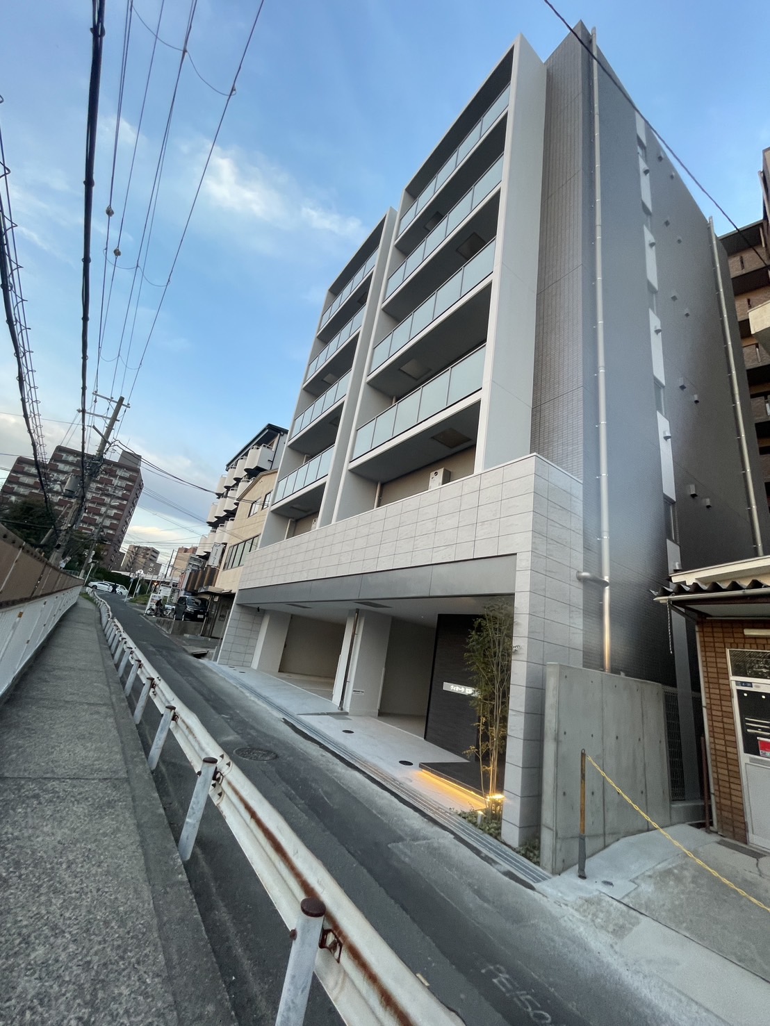 ヴィオーラ江坂の外観写真