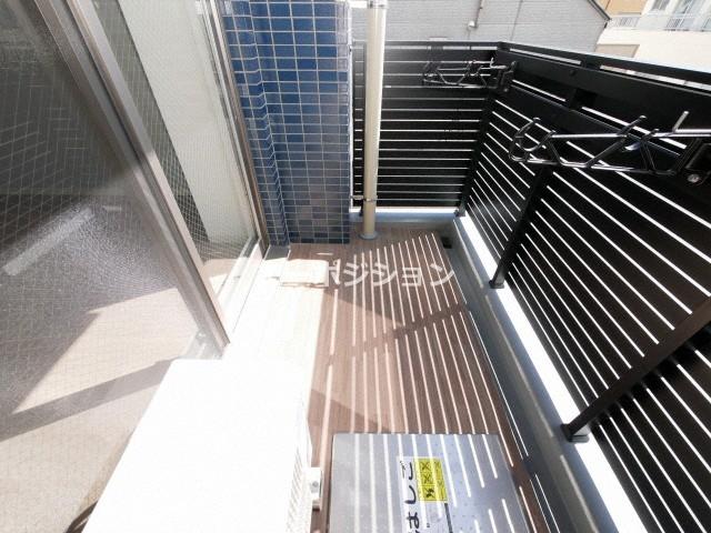 バルコニー　プレサンス難波インフィニティ