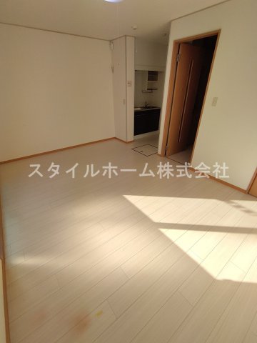 居室・リビング　別部屋写真です。