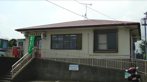 郵便局　東秦野郵便局（郵便局）まで1827m