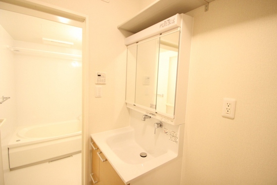 洗面設備　※別部屋の写真です