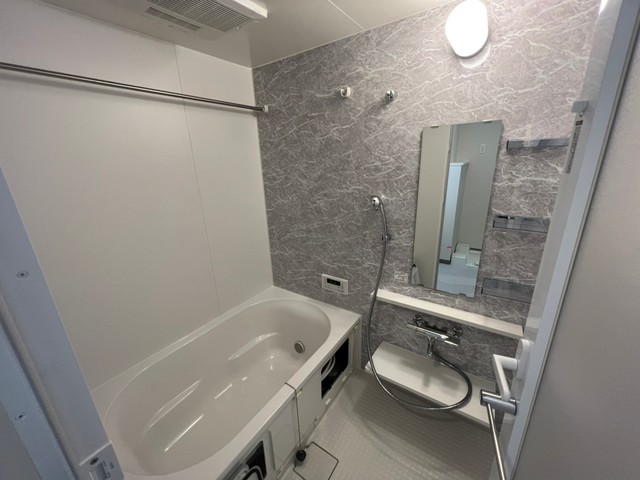 バス・シャワールーム