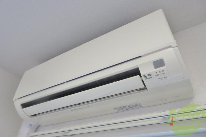 その他設備　リビングにはエアコンも一基つけてくれていましたよー。