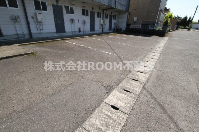 駐車場　駐車スペースもあります