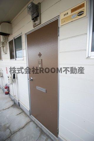 玄関　落ち着いた玄関です