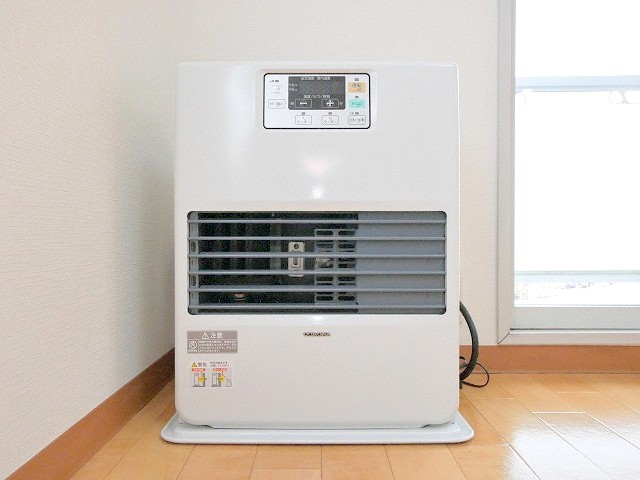 その他　☆経済的な灯油ストーブ☆