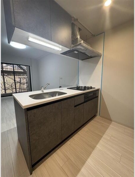 キッチン　同仕様写真となります。