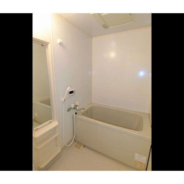 バス・シャワールーム　きれいなお風呂です♪