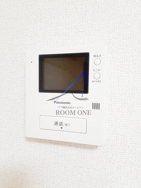 セキュリティ　モニター付きインターホンです。