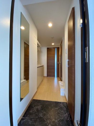 玄関　※参考写真