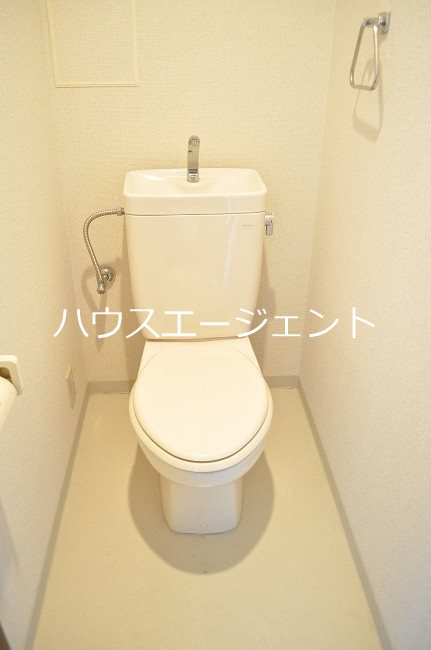 トイレ　もちろんバストイレ別です※参考画像。
