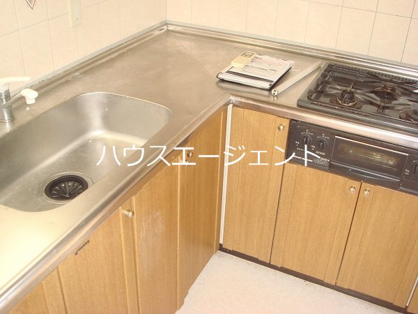 キッチン　広々としたキッチンです。※参考画像