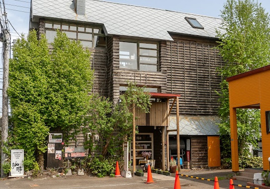 飲食店　サッポロ珈琲館月寒店（飲食店）まで396m