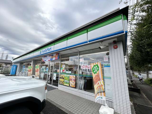コンビニ　ファミリーマート相模原淵野辺本町店（コンビニ）まで76m
