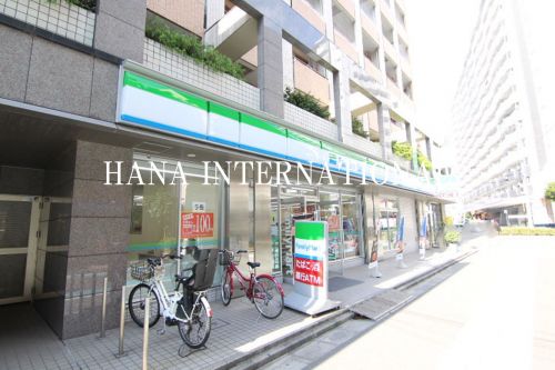 コンビニ　ファミリーマート西葛西メトロ店（コンビニ）まで343m