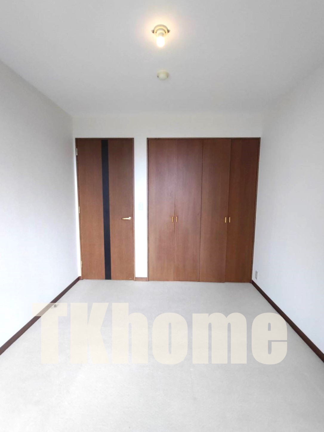 居室・リビング　6帖の洋室です