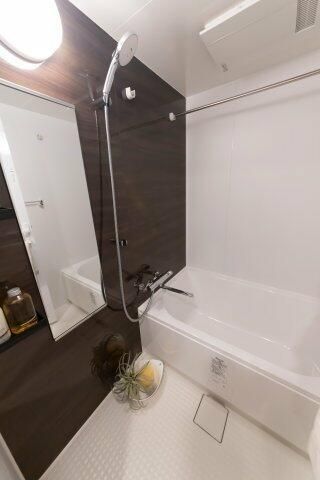 バス・シャワールーム　お風呂で日々の疲れを落としましょう