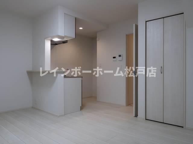 居室・リビング　ゆったり過ごせる居間です