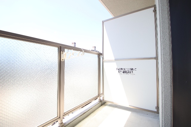 バルコニー　※別室の参考写真の為、現況優先です。